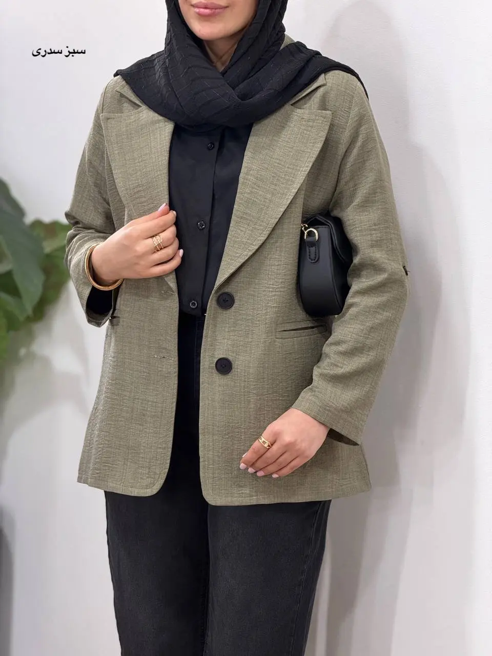 مانتو کتی شانتون آیسو ماهناز